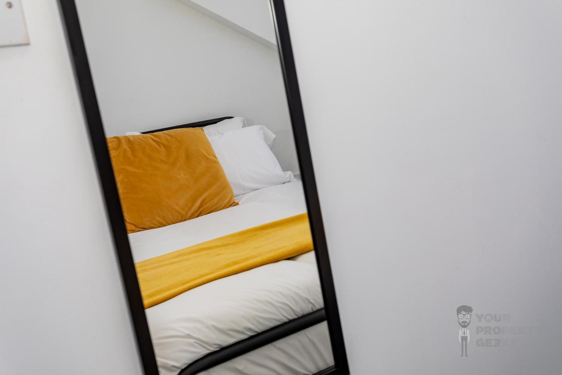 Attic Style 2 Bed Duplex Apartment With Rooftop Patio Belfast Exterior photo